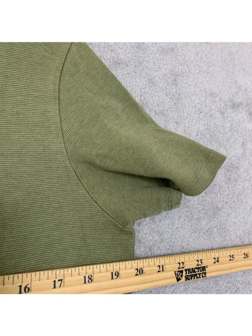 Banana Republic Men's M Luxe Touch Performance Tee Olive Green 100% Cotton